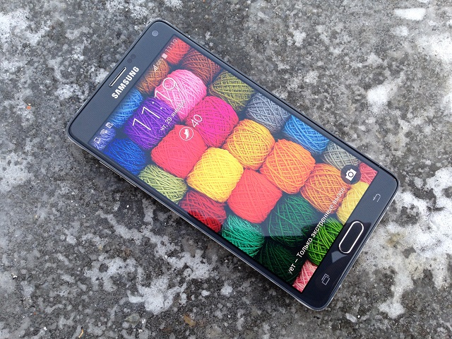 Смартфон Samsung Galaxy Note 4.