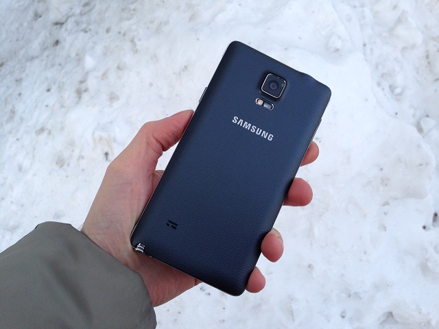 Смартфон Samsung Galaxy Note 4.