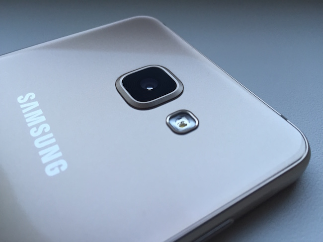 Samsung Galaxy A5 (2016).