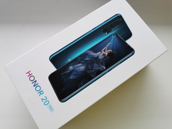 Тест-обзор смартфона Honor 20 Pro.