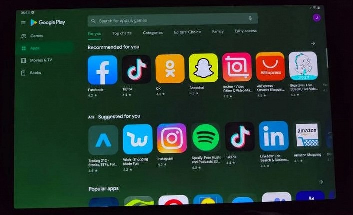 Зелёный экран на планшетном компьютере Samsung Galaxy Tab S7.