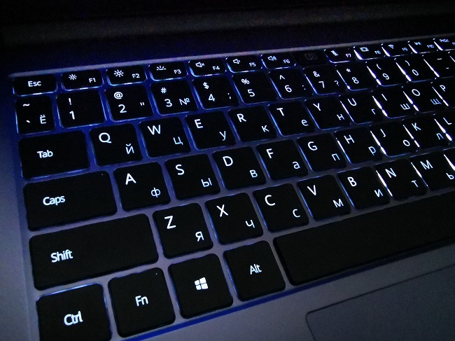 Светодиодная подсветка клавиатуры.
