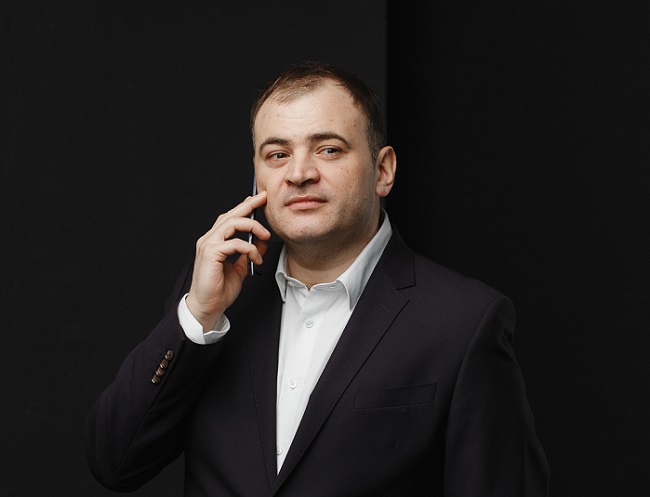 Антон Антонов, коммерческий директор макрорегиона «Урал» компании Tele2.
