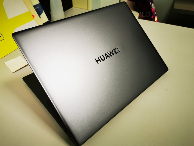 Ноутбук Huawei MateBook 16s на WIndows 11.