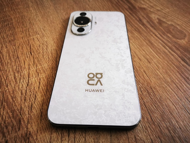 Тест-обзор смартфона Huawei nova 12s.