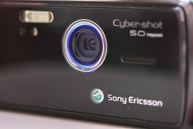 Камера пять мегапикселов в Sony Ericsson K850i.