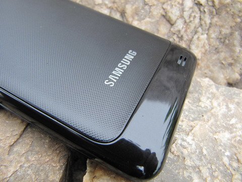 Качество сборки у Samsung i9100 хорошее.