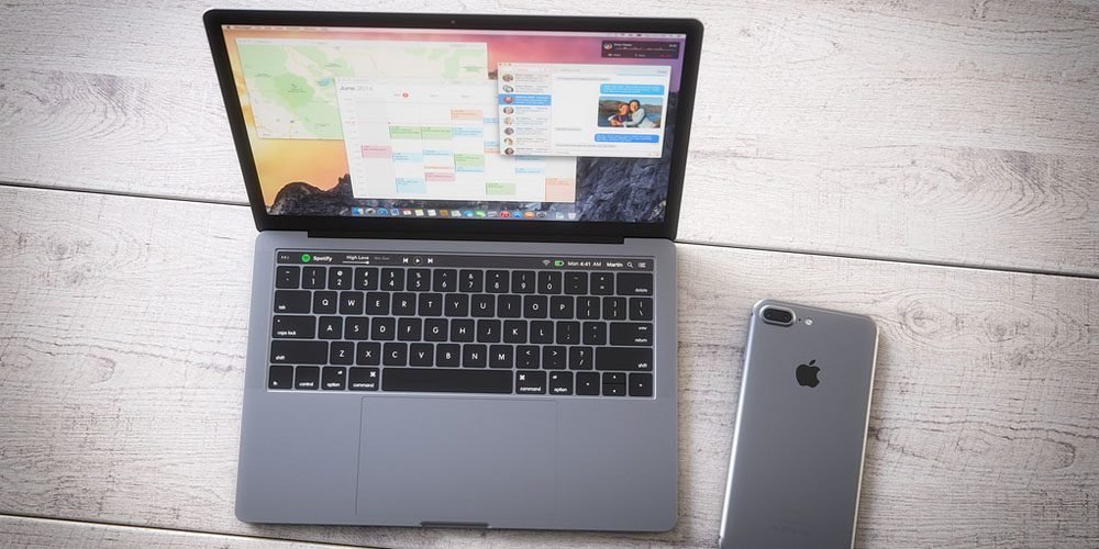 Apple раскрыла цены новых MacBook Pro в России.