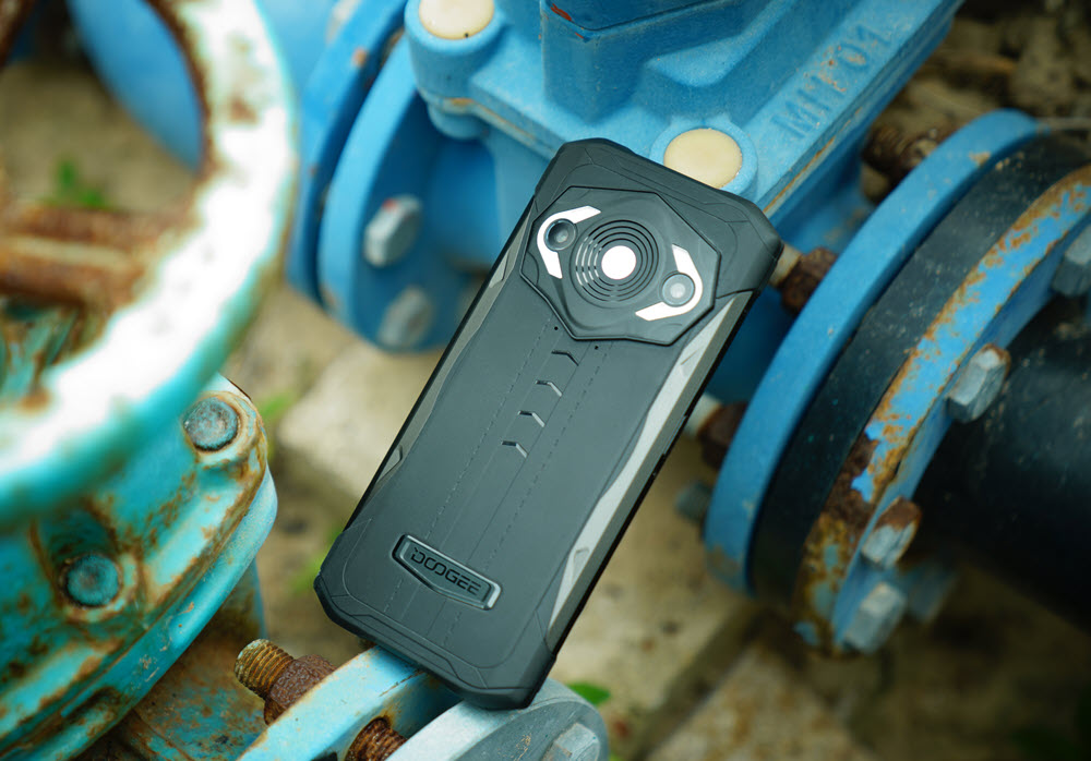 Представлен защищенный от пыли, воды и падений смартфон Doogee S98 Pro: характеристики и цены.