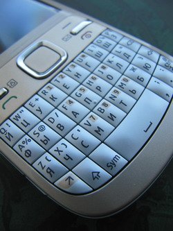 Nokia C3-00.