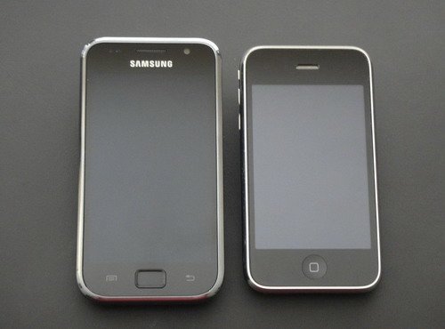 Сравнение Samsung Galaxy S II и Apple iPhone 4.