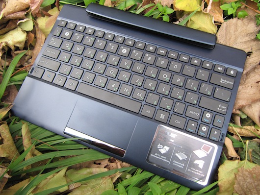 Клавиатура планшета Asus Transformer TF300.