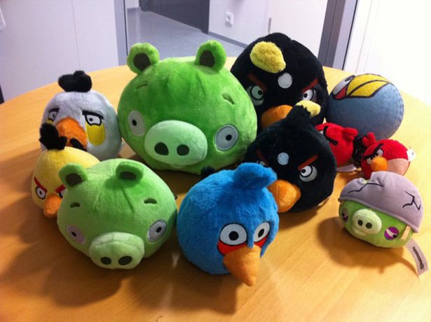 Мягкие игрушки Angry Birds.