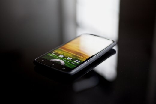 HTC One X+.