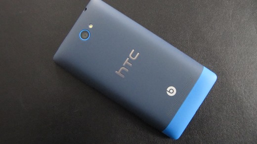 Смартфон HTC 8S.