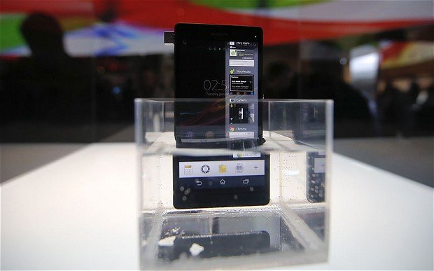 Влагозащищенный смартфон Sony Xperia Z.