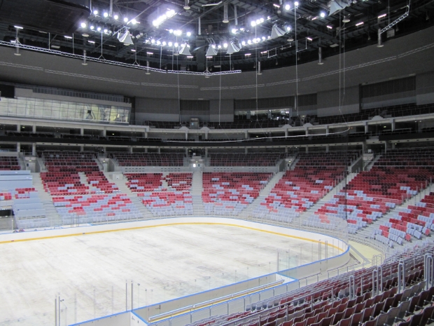 Главная хоккейная арена Сочи внутри.
