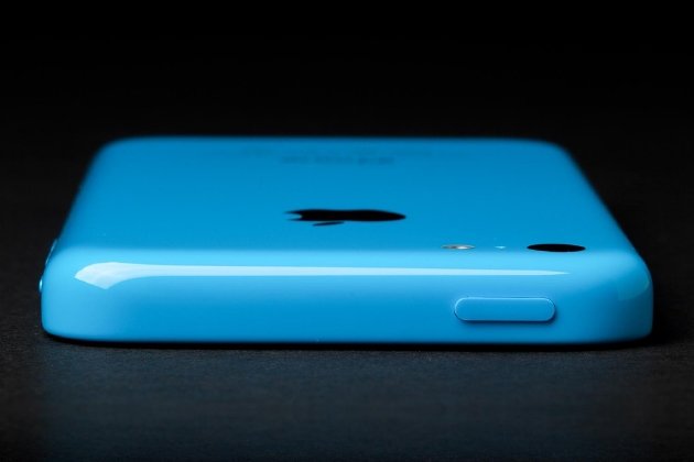 Тест-обзор Apple iPhone 5C.