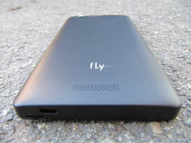 Смартфон Fly IQ4501.