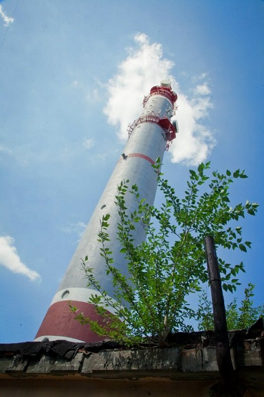 Радиорелейная башня в Екатеринбурге.