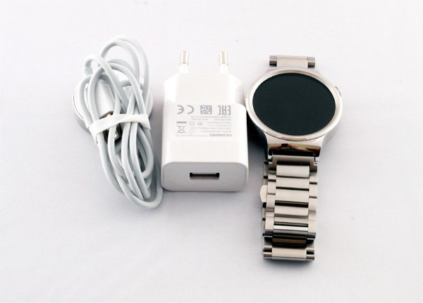 Умные часы Huawei Watch.
