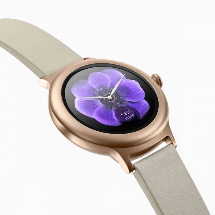 Смарт-часы LG Watch Style.