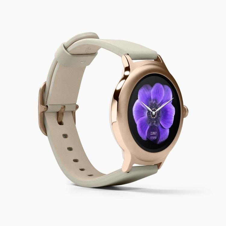 Смарт-часы LG Watch Style.