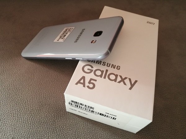 Samsung Galaxy A5 (SM-A520F).