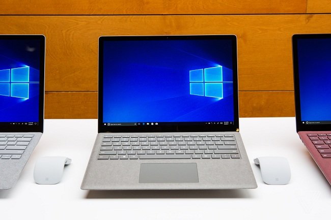 Surface Laptop.