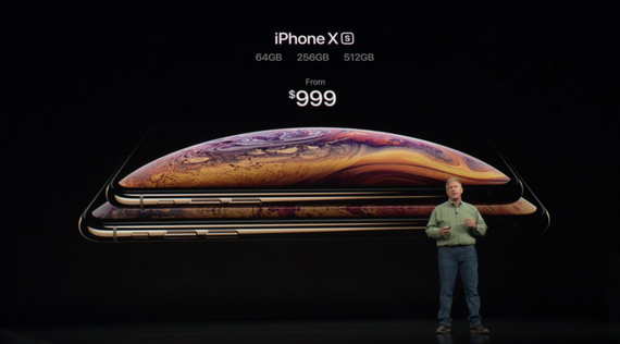 Apple iPhone Xs.