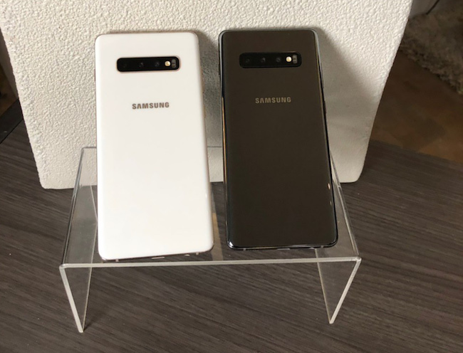 Samsung Galaxy S10+.