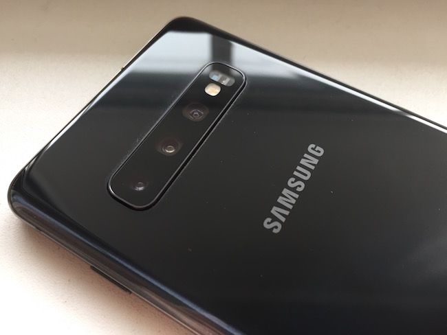 Тест-обзор смартфона Samsung Galaxy S10.