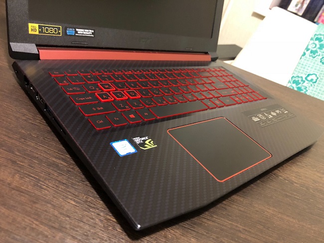 Клавиатура игрового ноутбука Acer Nitro 5.