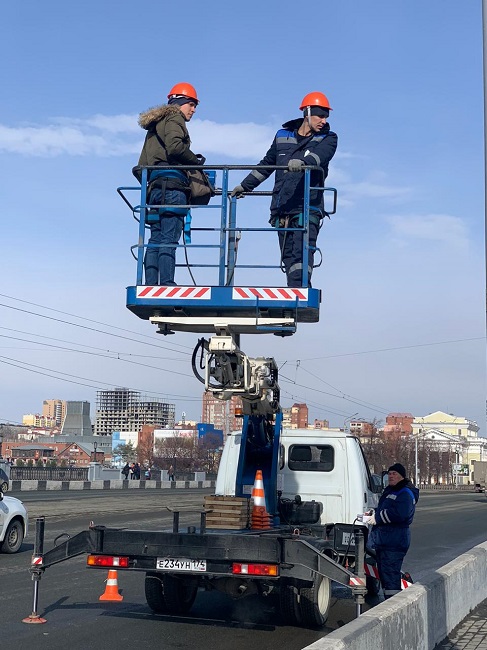 Демонтаж воздушных линий связи в Челябинске.