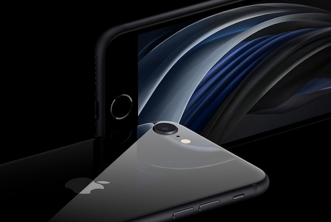 Apple представила второе поколение смартфона iPhone SE.