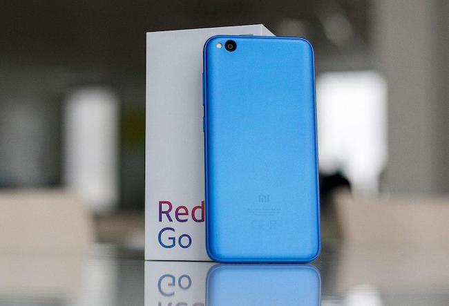 Недорогой смартфон Redmi Go.