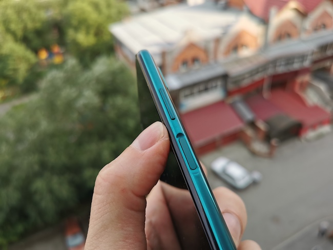 Тест-обзор смартфона Huawei P40 Lite.