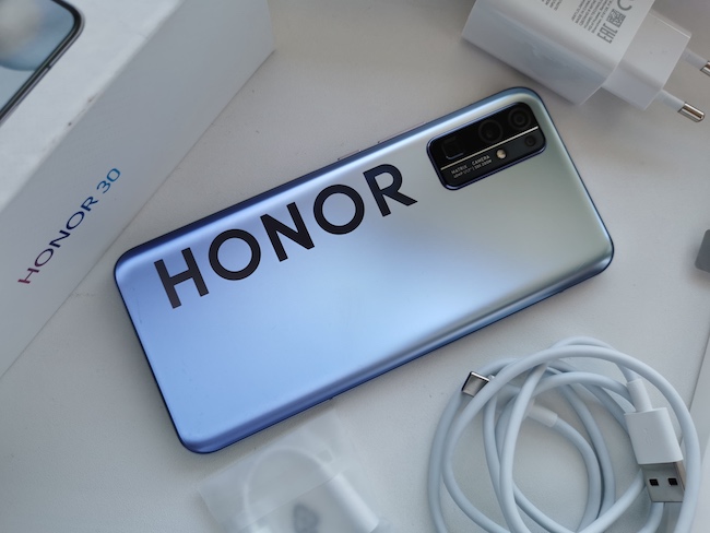 Тест-драйв смартфона Honor 30.