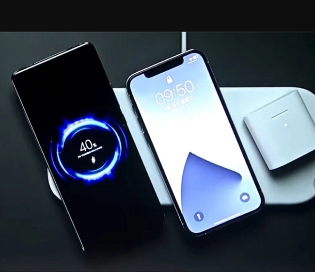 Беспроводная зарядка Xiaomi на три устройства.