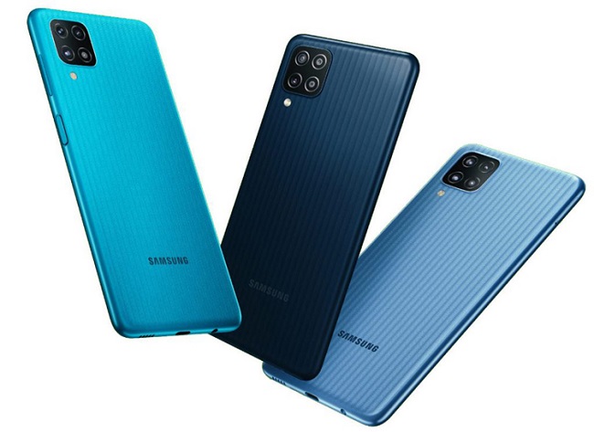 Недорогой мобильный телефон Samsung Galaxy F12.