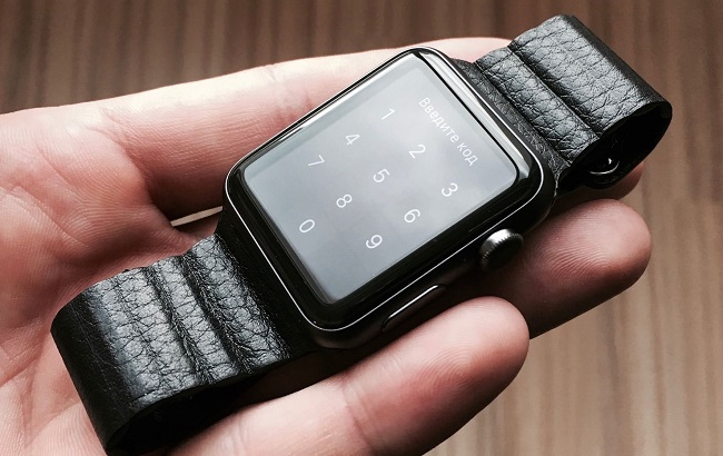 Доступные умные часы Apple Watch SE.
