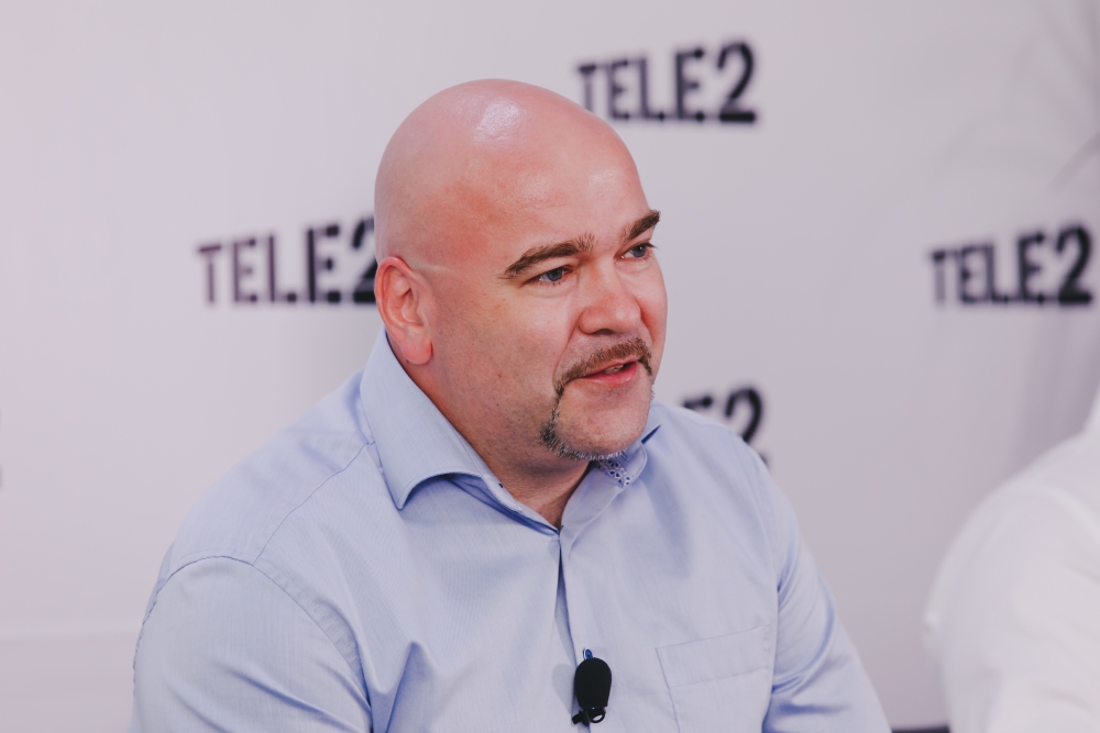 Николай Белогубец, директор по управлению продажами и клиентским сервисом Tele2ю