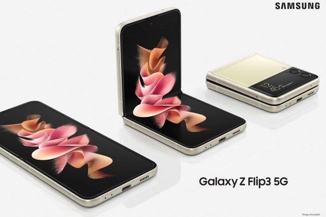 Смартфон-раскладушка Samsung Galaxy Z Flip 3.