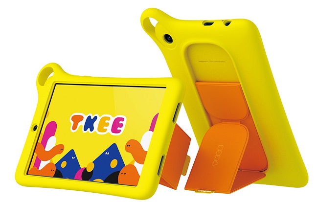 Планшет для детей Alcatel TKEE Mini с резиновым чехлом.