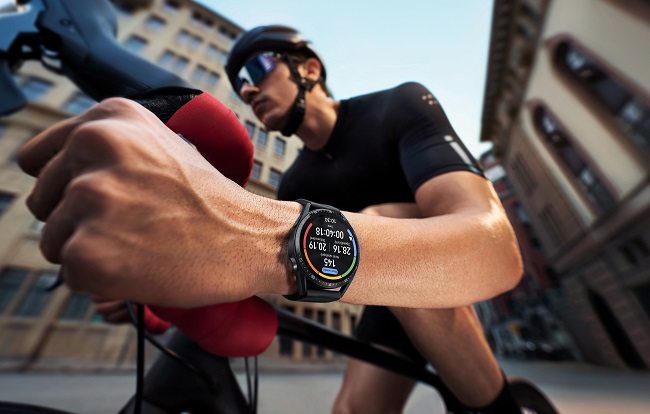 Смарт-часы Huawei Watch GT Runner.