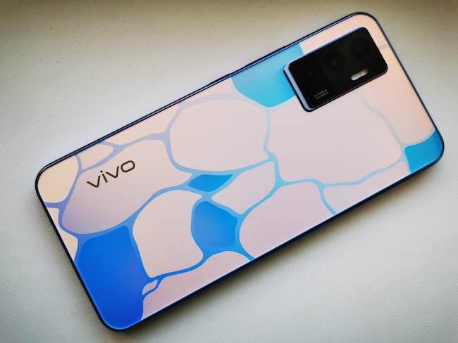Тест-обзор смартфона Vivo V23e.
