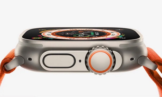 Умные часы с защитой от падения, пыли и воды Apple Watch Ultra.