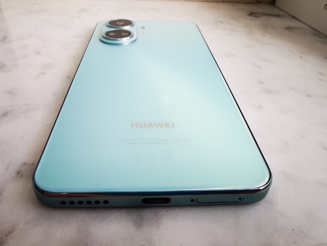 Тест-обзор смартфона Huawei nova 10 SE.