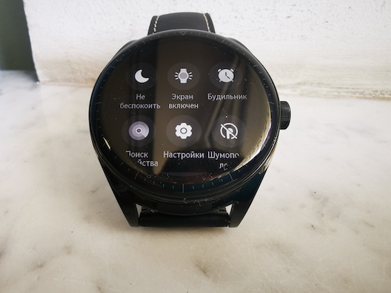 Тест-обзор смарт-часов Huawei Watch Buds.