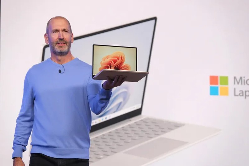 Ноутбук Surface Laptop Go 3 от Microsoft.